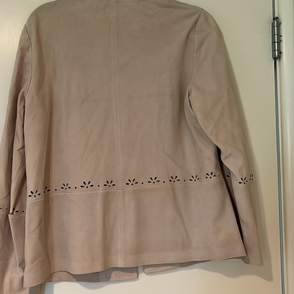 Worth Leather laser cut jacket with front tie - Picture 4 of 5